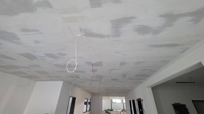 Foyer – Decke gespachtelt