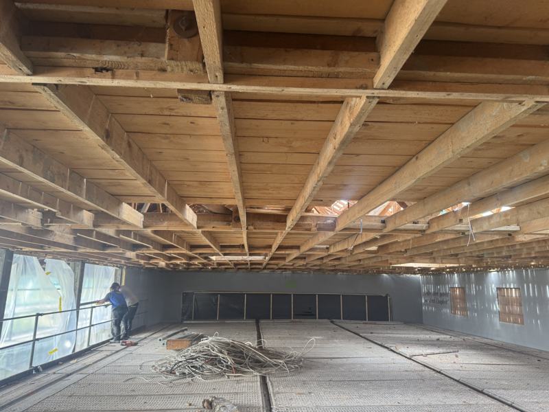 Mehrzweckhalle Sipplingen – Hallendecke – Vorher